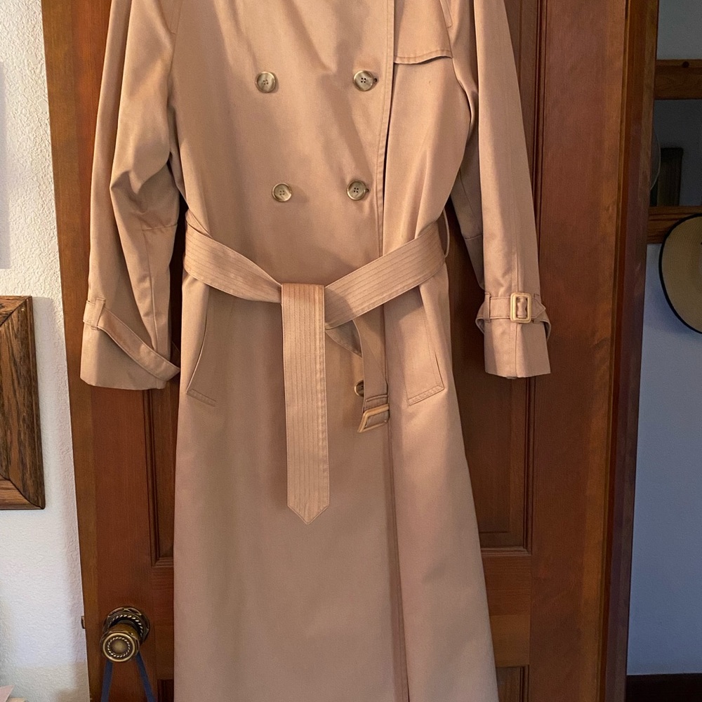 Vintage London Fog trench, fully lined sz 12